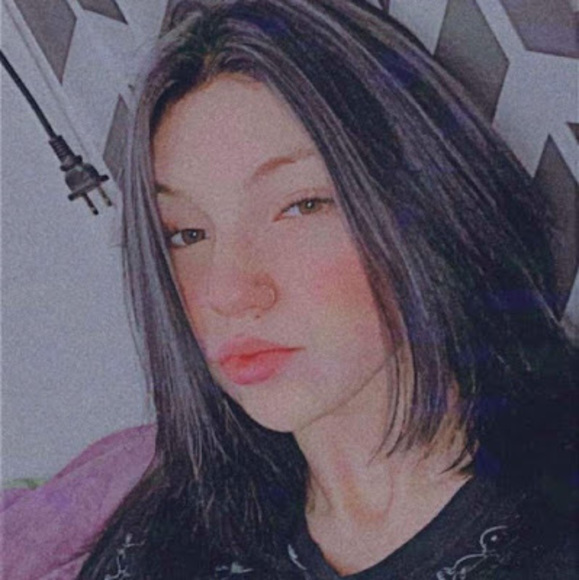 Meet your Posher, Katelyn - Picture 1 of 1